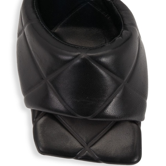 Bottega Veneta Black Lido Leather Mules- Size 37/7- New in Box - Picture 6 of 15